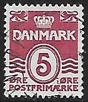 Danmark # 224 - Wavy Lines - 5 öre - used  {Dk1}