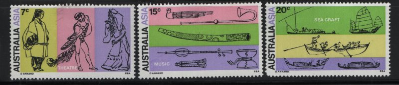 AUSTRALIA     493-495  MINT HINGED SET