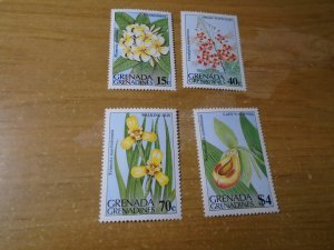 Grenada Grenadines  #  575-78  MNH   Flowers