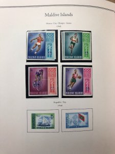 MALDIVE ISLANDS – BEAUTIFUL MINT COLLECTION IN 2 PALO ALBUMS – 421792