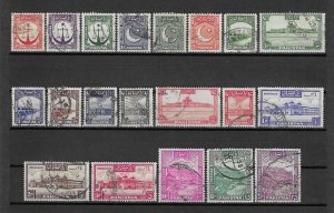 PAKISTAN 1948/57 SG 24/43a USED Cat £100