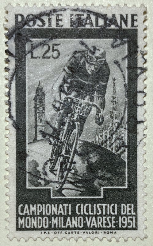 AlexStamps ITALY #584 XF Used 