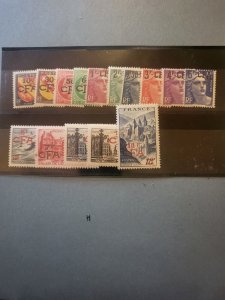 Stamps Reunion 268-82 h