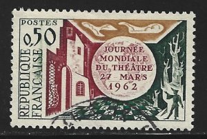 France #1028  used