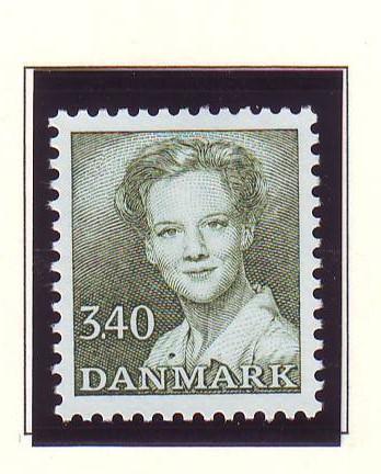 Denmark  Scott 799 1989 3.4 kr dark green Queen Margrethe stamp mint NH