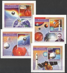 A0848 2007 Guinea-Bissau Space Launching Sputnik 1 4 Lux Bl Mnh