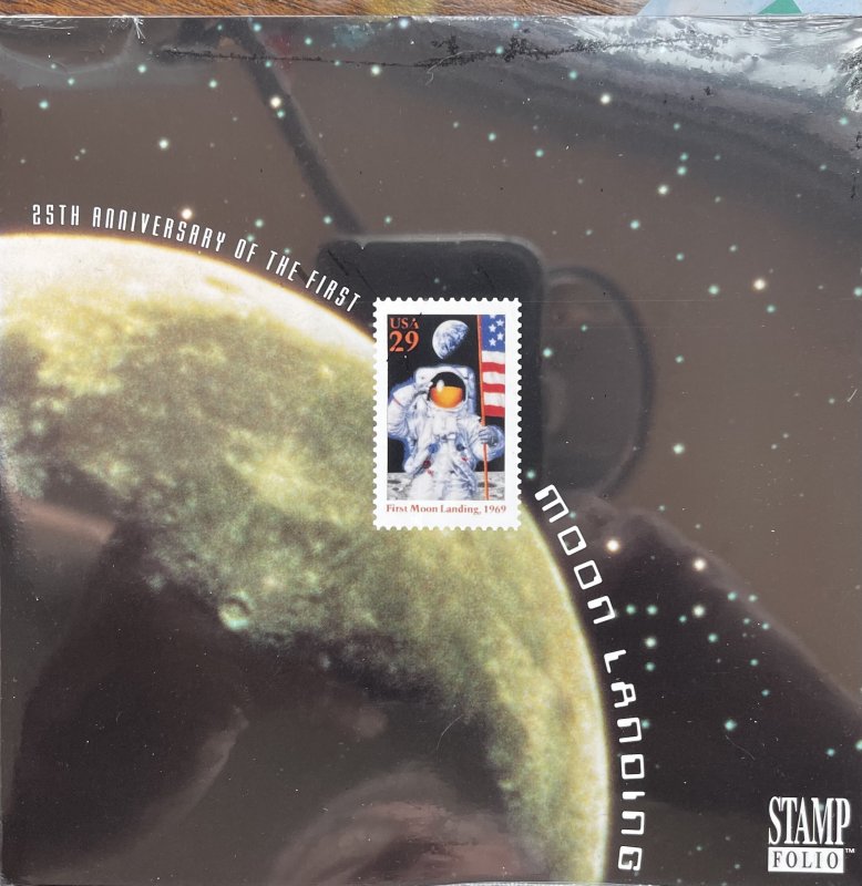 US Stamp Folio 1994 Moon Landing 25th Anniversary 2841 block of 4