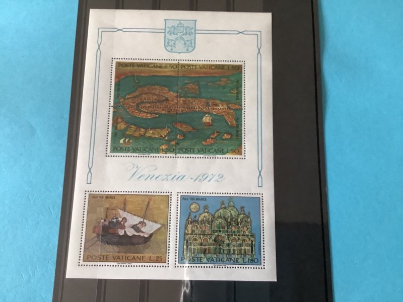 Vatican Post 1972 Stamp Sheet Mint Never Hinged Stamps R46389