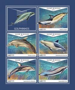 GUINEA BISSAU - 2018 - Dolphins - Perf 5v Sheet - MNH