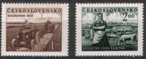 Czechoslovakia Scott #450-451 1951 MNH