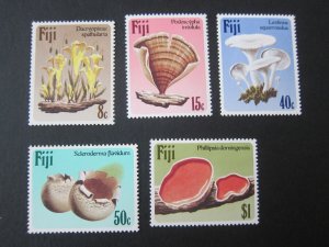 Fiji 1980 Sc 500-504 set MNH