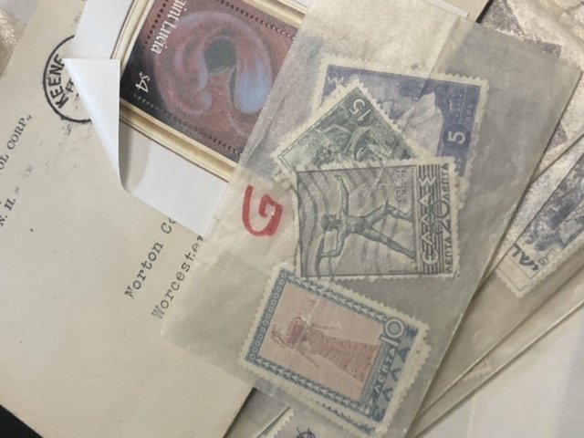 W.W. Stamps Mostly In Glassine’s Lots of Very Nice Items Might Find Some Gems