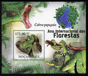 Mozambique 2011 International Year of Forests - Parrot Sn...