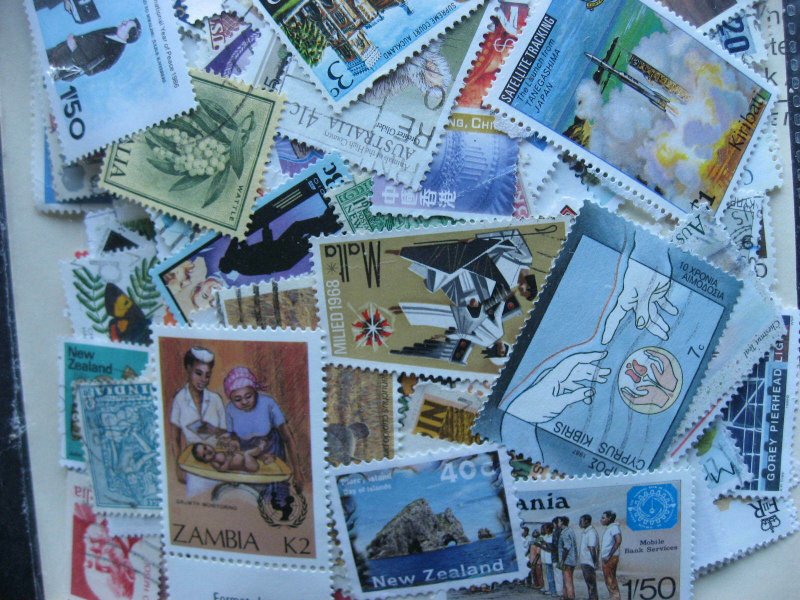 Commonwealth colossal mixture (duplicates,mixed cond) 4000,45% comems,55%defins 