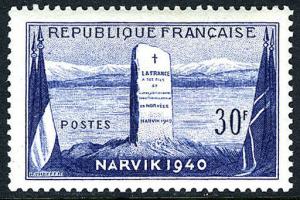 France 677, MNH. Battle of Narvik. Flags & Monument at Narvik, Norway, 1952