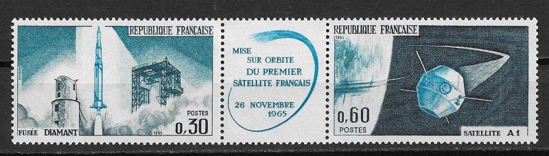 1965 France 1137-8  First French Satalite in Space MNH strip of 2 with label