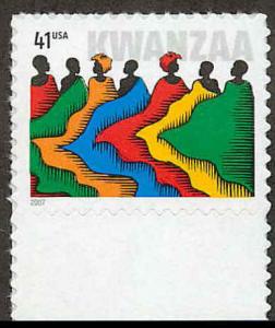4220 MNH
