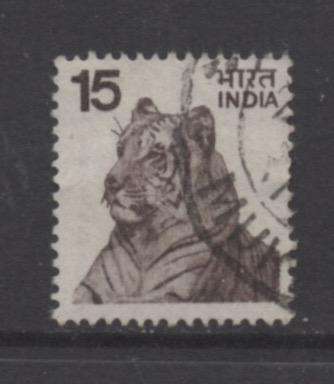 India Scott#  671    used  single