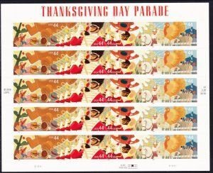 SCOTT  4417-20  THANKSGIVING PARADE  44¢  SHEET OF 20  MNH