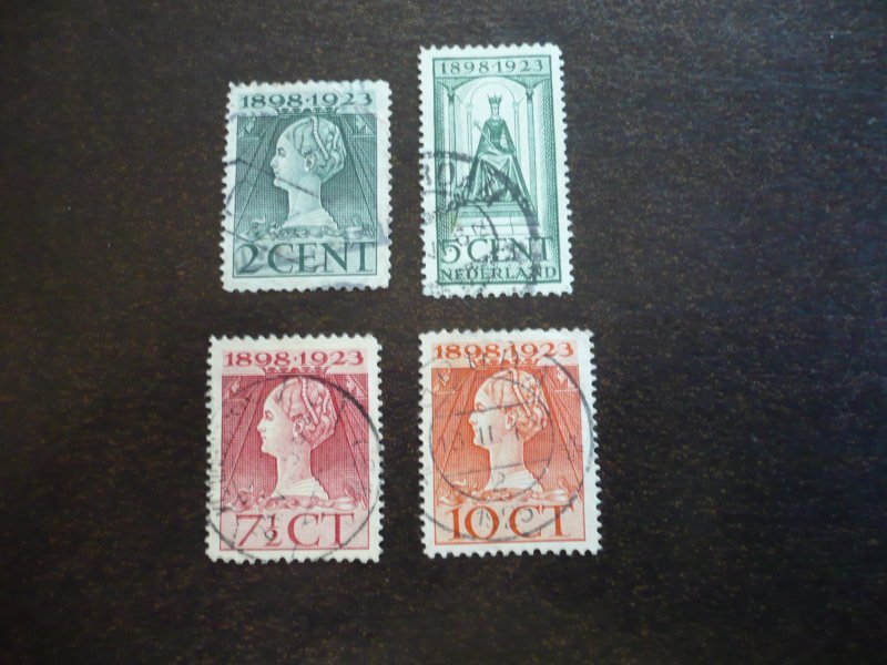 Stamps - Netherlands - Scott# 124-127 - Used Part Set of 4 Stamps