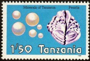 Tanzania 310 - Mint-NH - 1.50sh Pearls (1986) (cv $1.25)