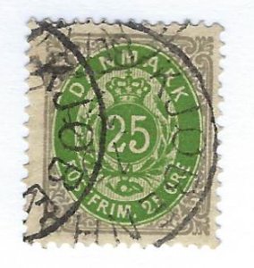 Denmark SC#32 Used F-VF SCV$40.00...Worth a Close Look!