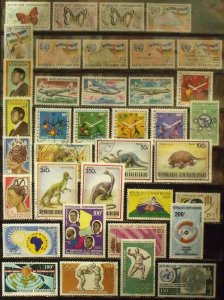 A2425   CENTRAL AFRICAN REP.           Collection               Mint/Used