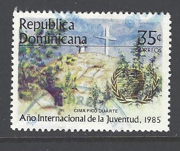 Dominican Republic Sc # 943 used (DT)