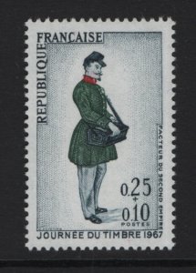 France   #B408  MNH  1967  letter carrier 1865