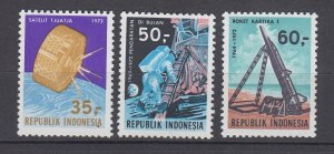 J29342, 1972 indonesia set mnh #819-21 space