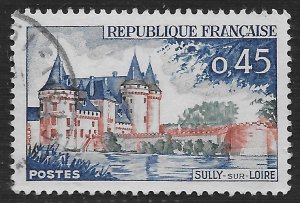 France #1009 45c Sully-Sur-Loire Chateau