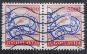 YUGOSLAVIA SCOTT# 1940  USED PAIR  5000d 1985-89     SEE SCAN