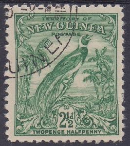 NEW GUINEA 1932 UNDATED BIRD 21/2D USED