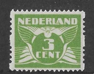 Netherland Sc #145a  3c green perf variety OG VF