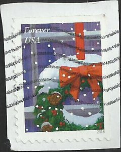 # 5146 Used Holiday Windows, Wreath