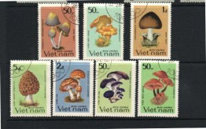 VIET NAM #1323-1330  1983  MUSHROOMS    MINT VF NH O.G  CTO