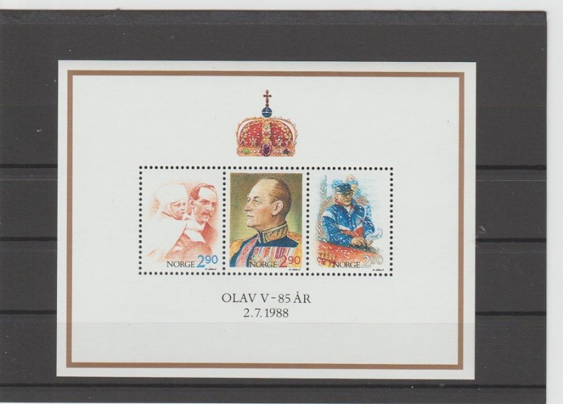 Norway  Scott#  931  MNH  S/S  (1988 King Olav 85th Birthday)