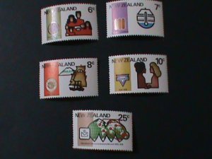 NEW ZEALAND-1976 SC#593-7- 50TH ANNV:MOTHER LEAQUE-MNH VERY FINE -LAST ONE