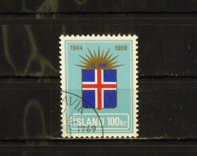 12220   ICELAND   Used # 409                       CV$ 6.00