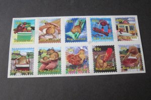 New Zealand 2000 Sc 1650b kiwiana II pane MNH