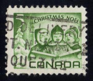 Canada #477 Caroling Children; Used