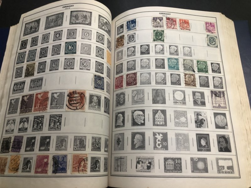 STATESMAN DELUXE STAMP ALBUM Lots Of Nice Stamps Might Find Some Gems