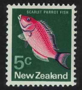 New Zealand Scarlet Wrasse Fish 5c 1970 MNH SG#920