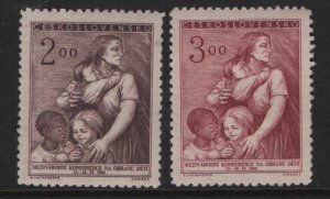 CZECHOSLOVAKIA, 512-513  MINT HINGED SET