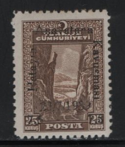 TURKEY, 825, HINGED, 1939, SURCHARGED