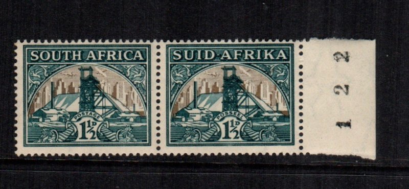 South Africa  51  MNH cat $  10.00 444