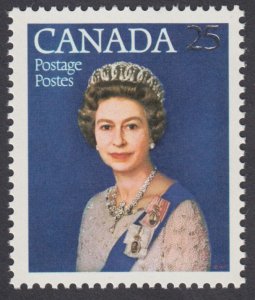 Canada - #704ii QEII Silver Jubilee, DF Paper - MNH