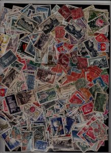 France 1000+ used stamps (289)