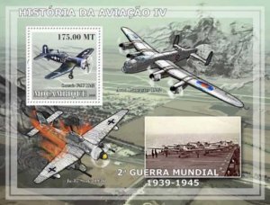 Mozambique - Aviation on Stamps -  Stamp S/S  - 13A-198