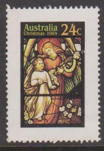 Australia Sc#927 MNH Small tear top left